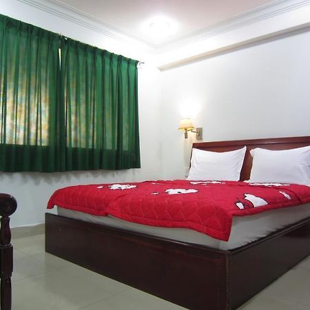 Quy Thanh Hotel Hô Chi Minh-Ville Extérieur photo