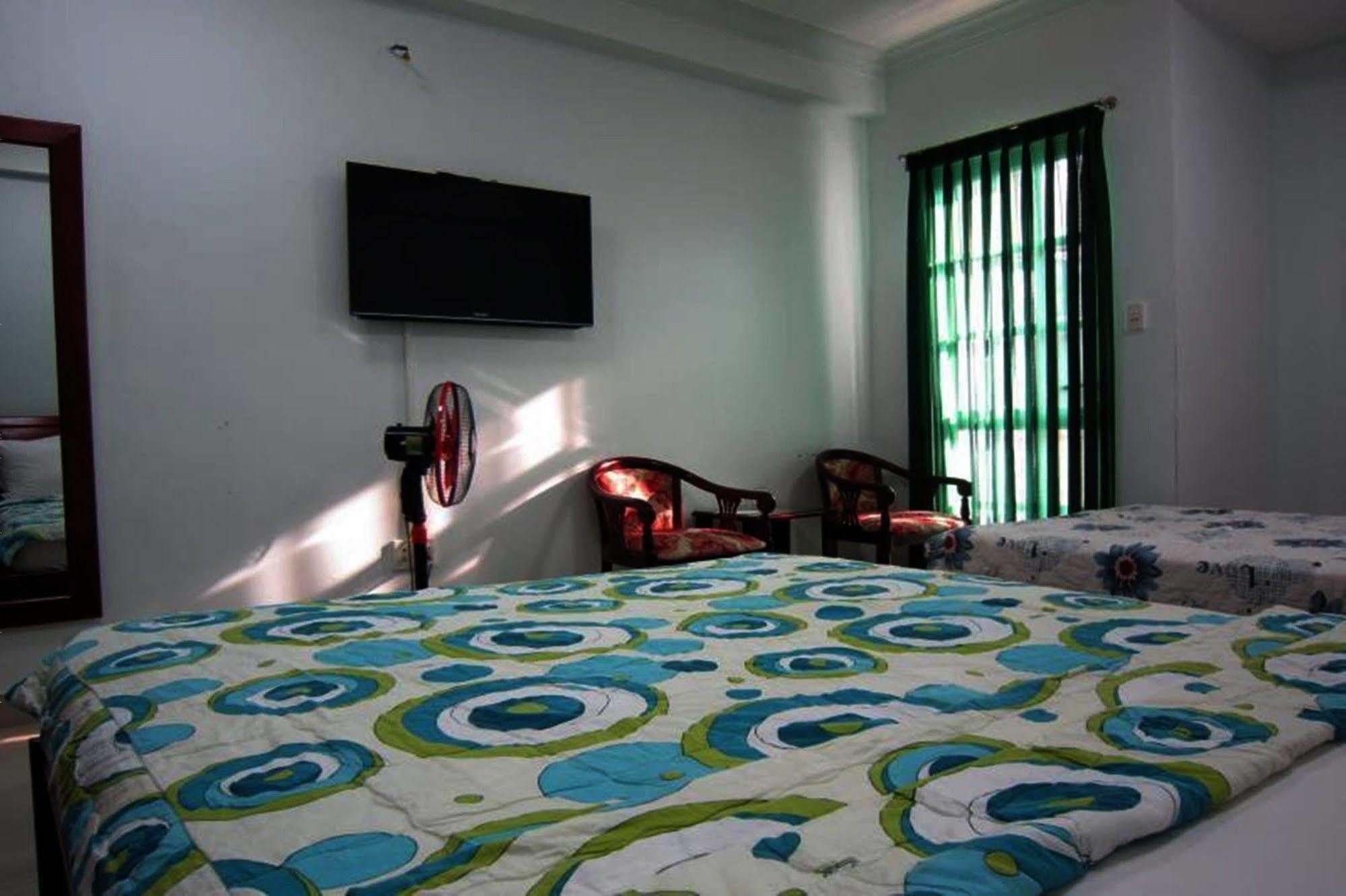 Quy Thanh Hotel Hô Chi Minh-Ville Extérieur photo